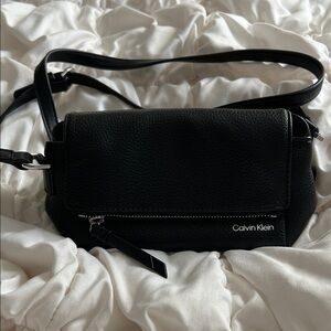 Calvin Klein Small Black Crossbody Bag Vegan Leather Multi-compartment Travel